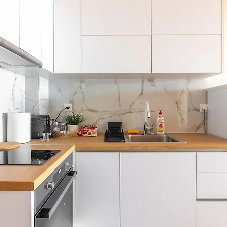 Seaside Escape Apartment *